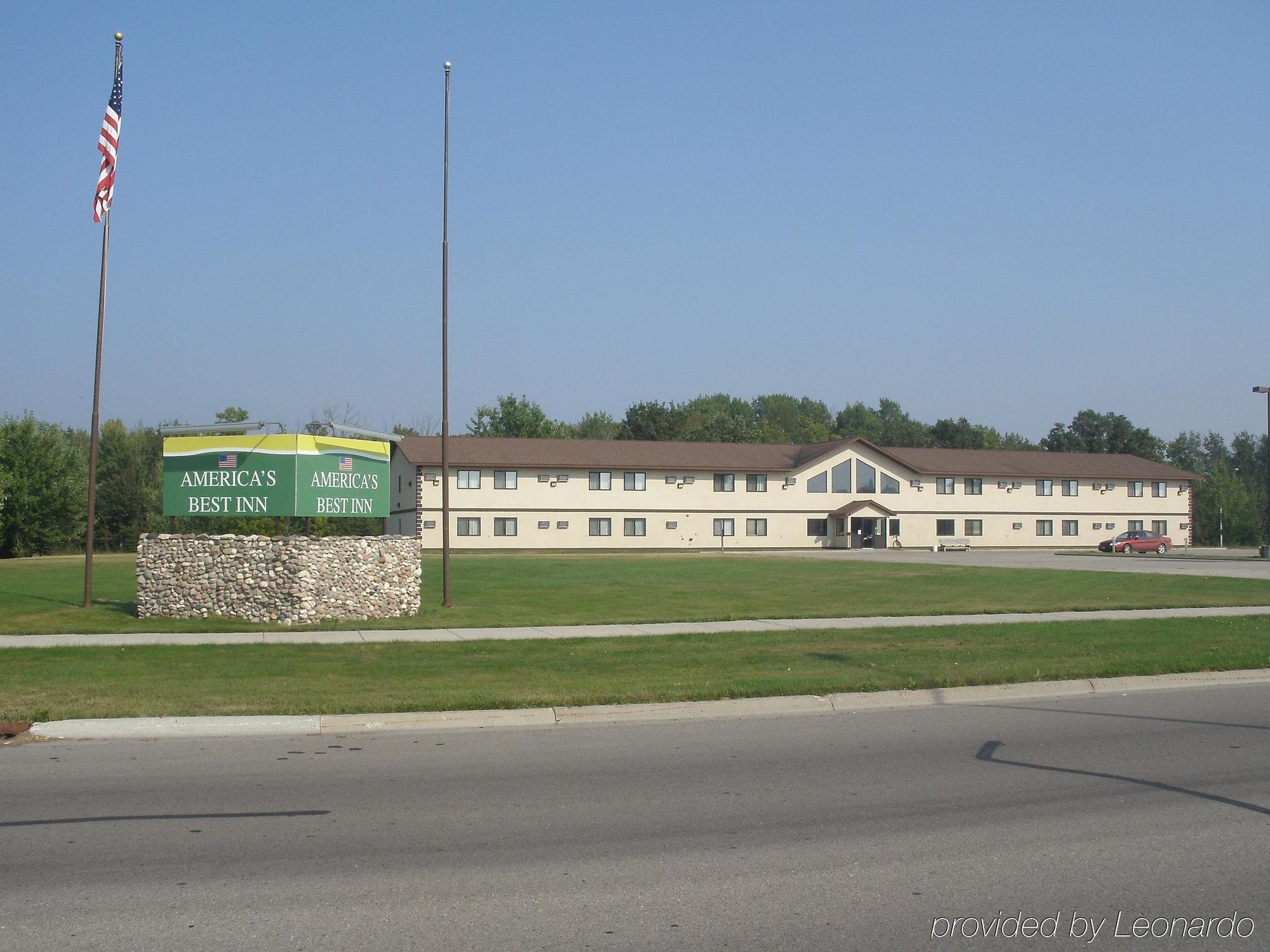 Amerivu Inn Warroad Bagian luar foto